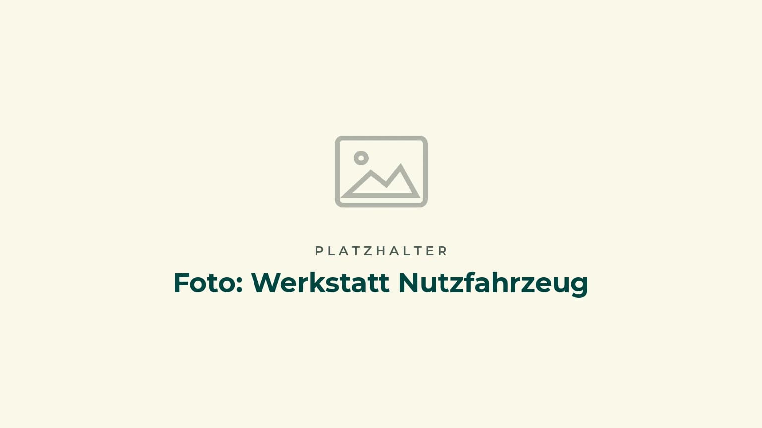 Werkstatt mit einem EDG-Nutzfahrzeug auf der Hebebühne
